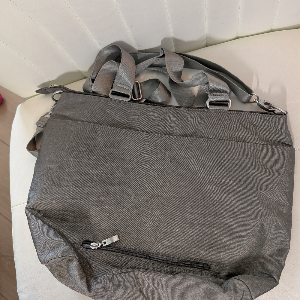 Baggallini Any Day Laptop Tote Bag Taupe/Silver Nylon - Picture 4 of 9